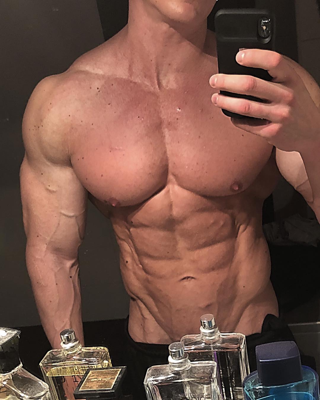 Казанец Никита Комаров из альтернативной WBFF дебютирует в NPC/IFBB Мэниона - Бодибилдинг форум AnabolicShops