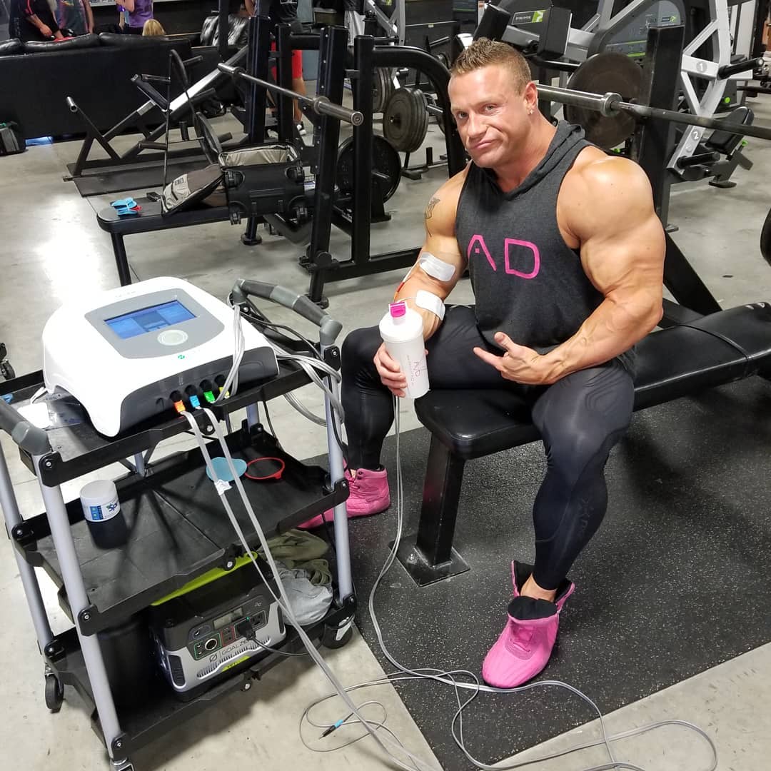 Ток на тренировке возможно спас от разрыва бицепс топового атлета - Бодибилдинг форум AnabolicShops