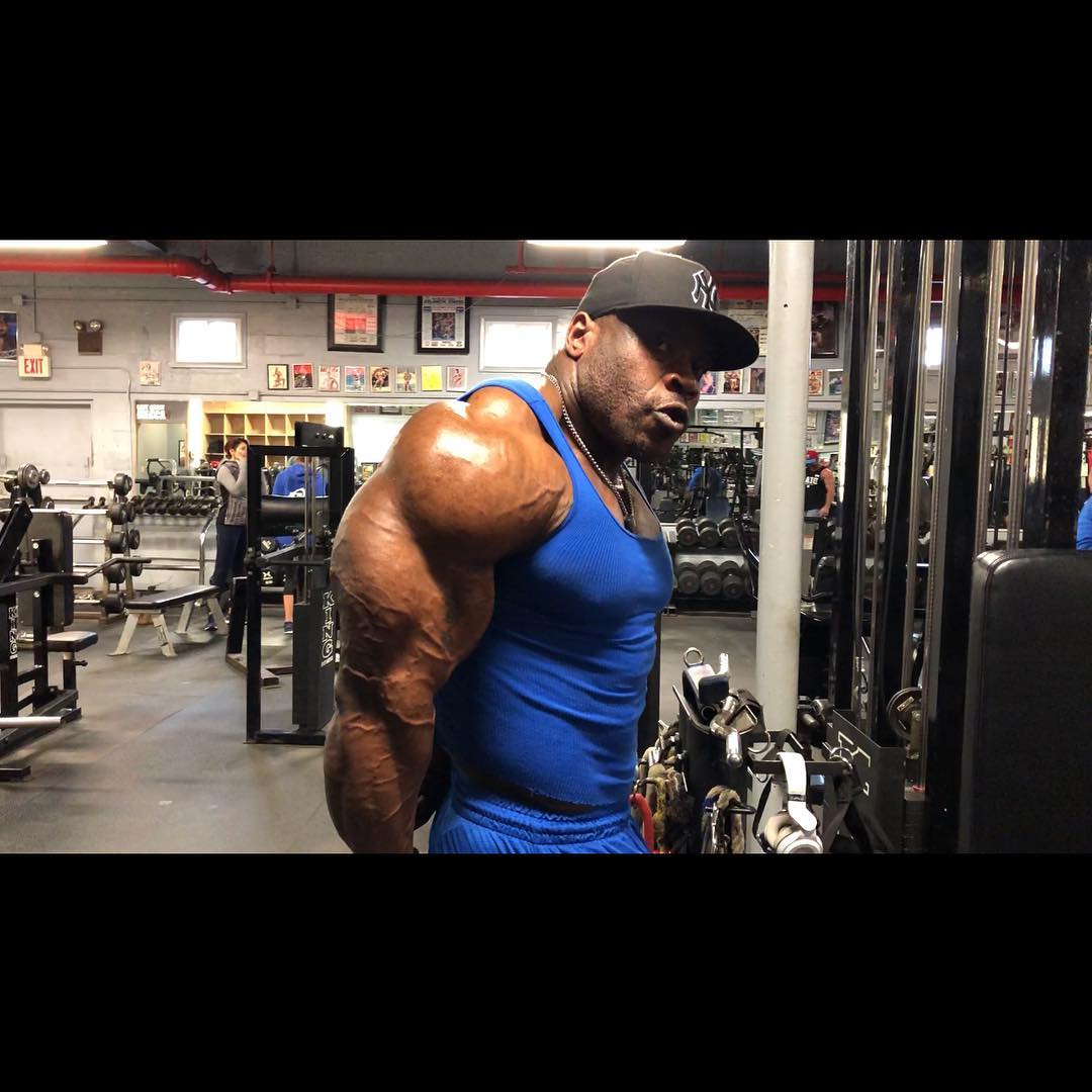 Чудовищный Мохсен Самади против Макса Чарльза на George Farah Classic 2018 - Бодибилдинг форум AnabolicShops