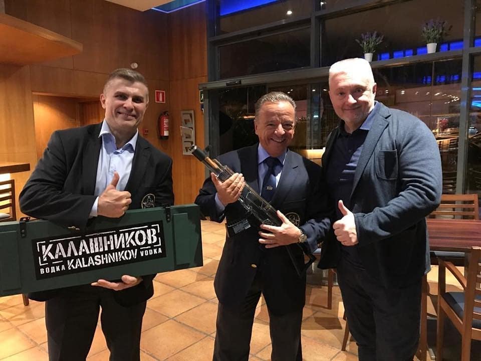 Роботов научили выполнять известный трюк с бутылкой - Бодибилдинг форум AnabolicShops