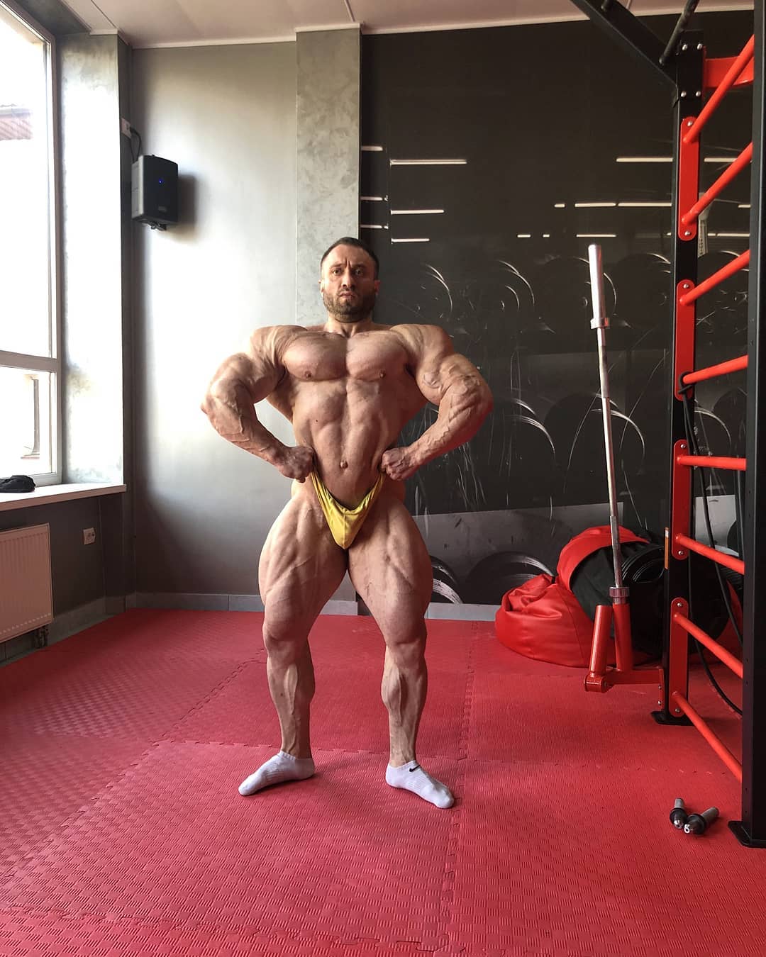 NPC и Олег Кривой:  "Это будет война!" - Бодибилдинг форум AnabolicShops