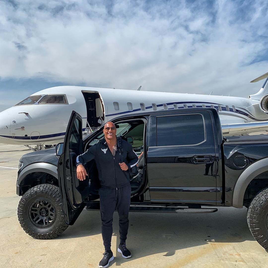 Дуэйн Скала Джонсон проводит свой День Рождения в спортзале - Бодибилдинг форум AnabolicShops