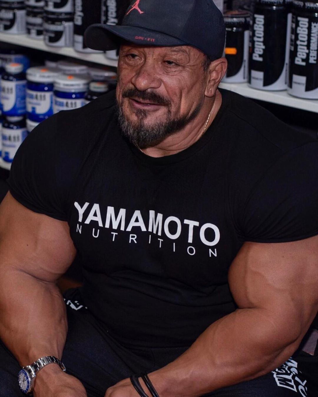 Монстр Рулли Винклаар позирует за 55 дней до Олимпии - Бодибилдинг форум AnabolicShops