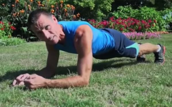 Фитнес-тренер установил мировой рекорд по планкингу. - Бодибилдинг форум AnabolicShops