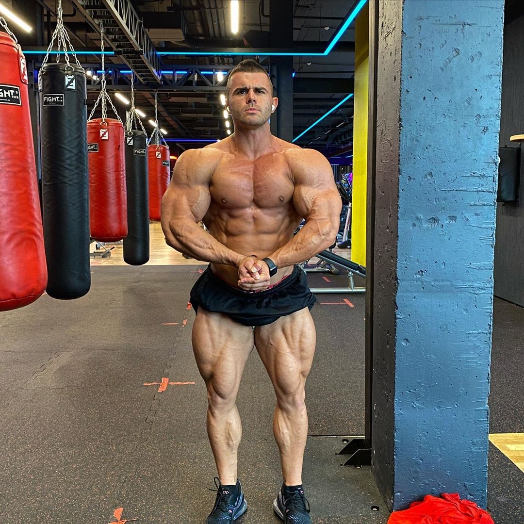 Михаил Тимошин в актуальной форме перед квалификацией на Mr. Olympia 2020 - Бодибилдинг форум AnabolicShops