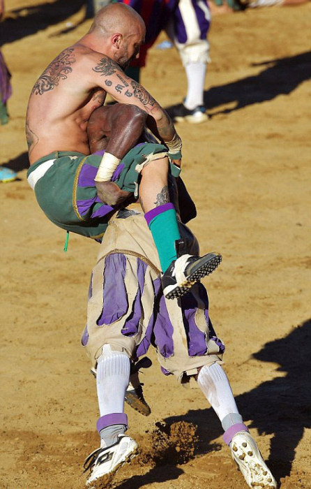 Флорентийский кальчо - жестокий прародитель футбола и регби - Бодибилдинг форум AnabolicShops