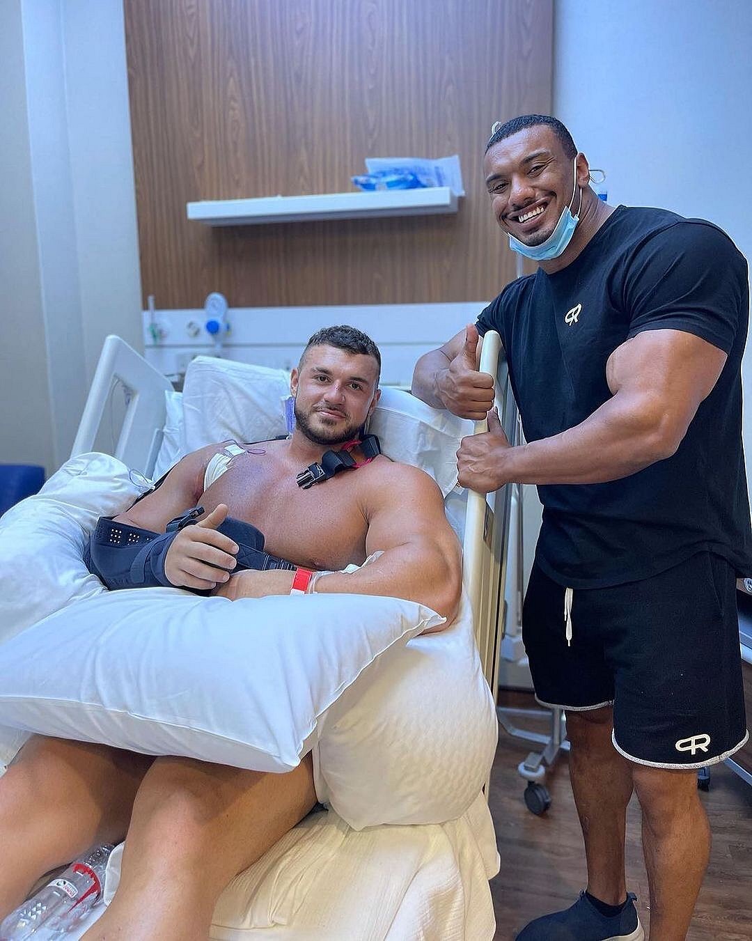 Момент отрыва грудной мышцы попал на видео. Спасли лишь через GoFundMe - Бодибилдинг форум AnabolicShops