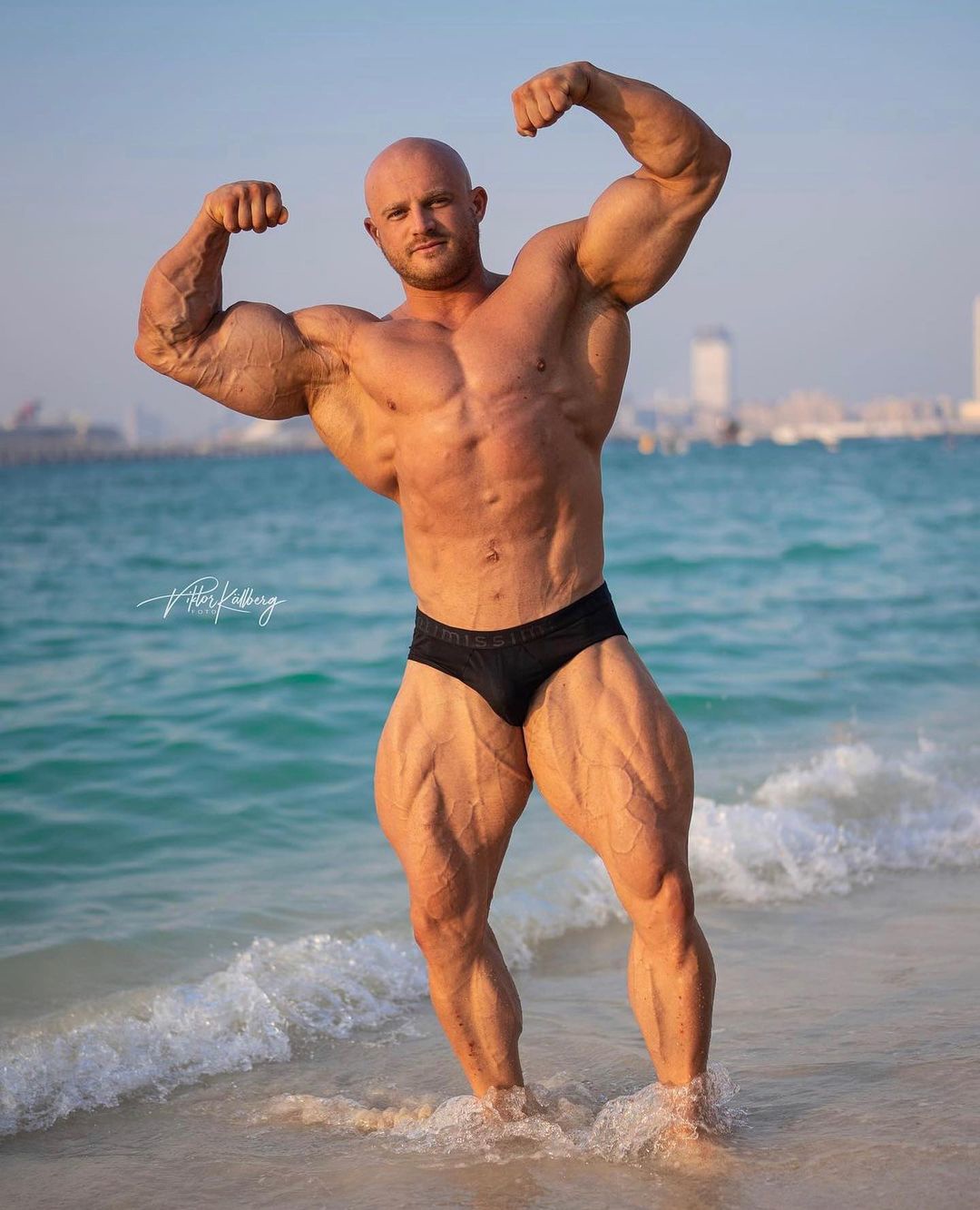 Фотосессия для журнала IFBB Muscle & Health. Дубай - Бодибилдинг форум AnabolicShops