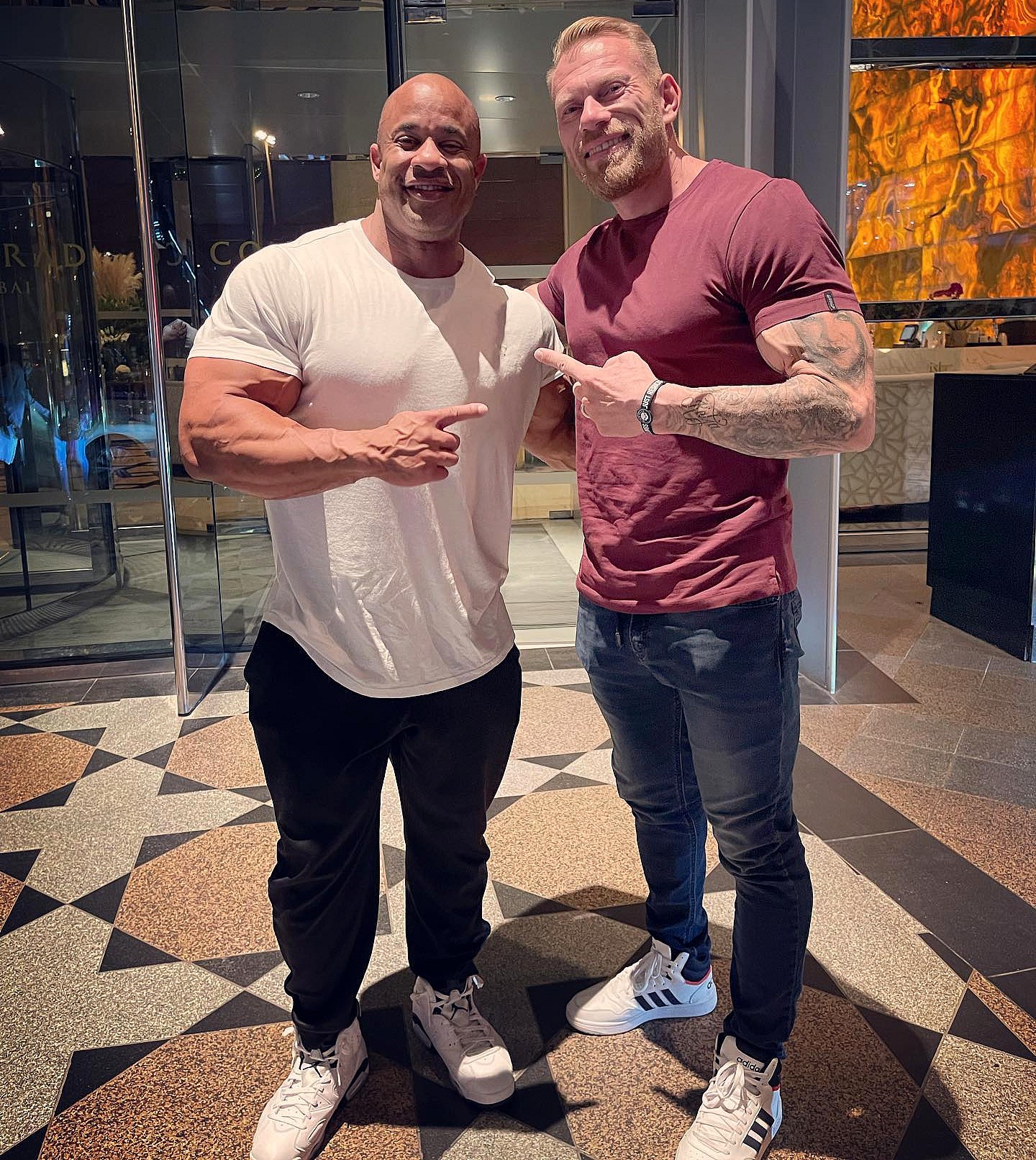 "Не циклируют стероиды, не очищают рецепторы" - Виктор Мартинес о современных курсах - Бодибилдинг форум AnabolicShops