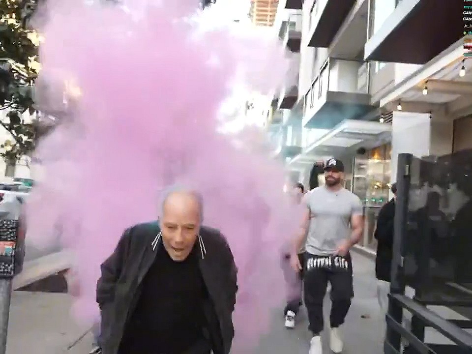 Брэдли Мартин заснял свидание сценариста фильмов Арни с 15-летней девушкой - Бодибилдинг форум AnabolicShops