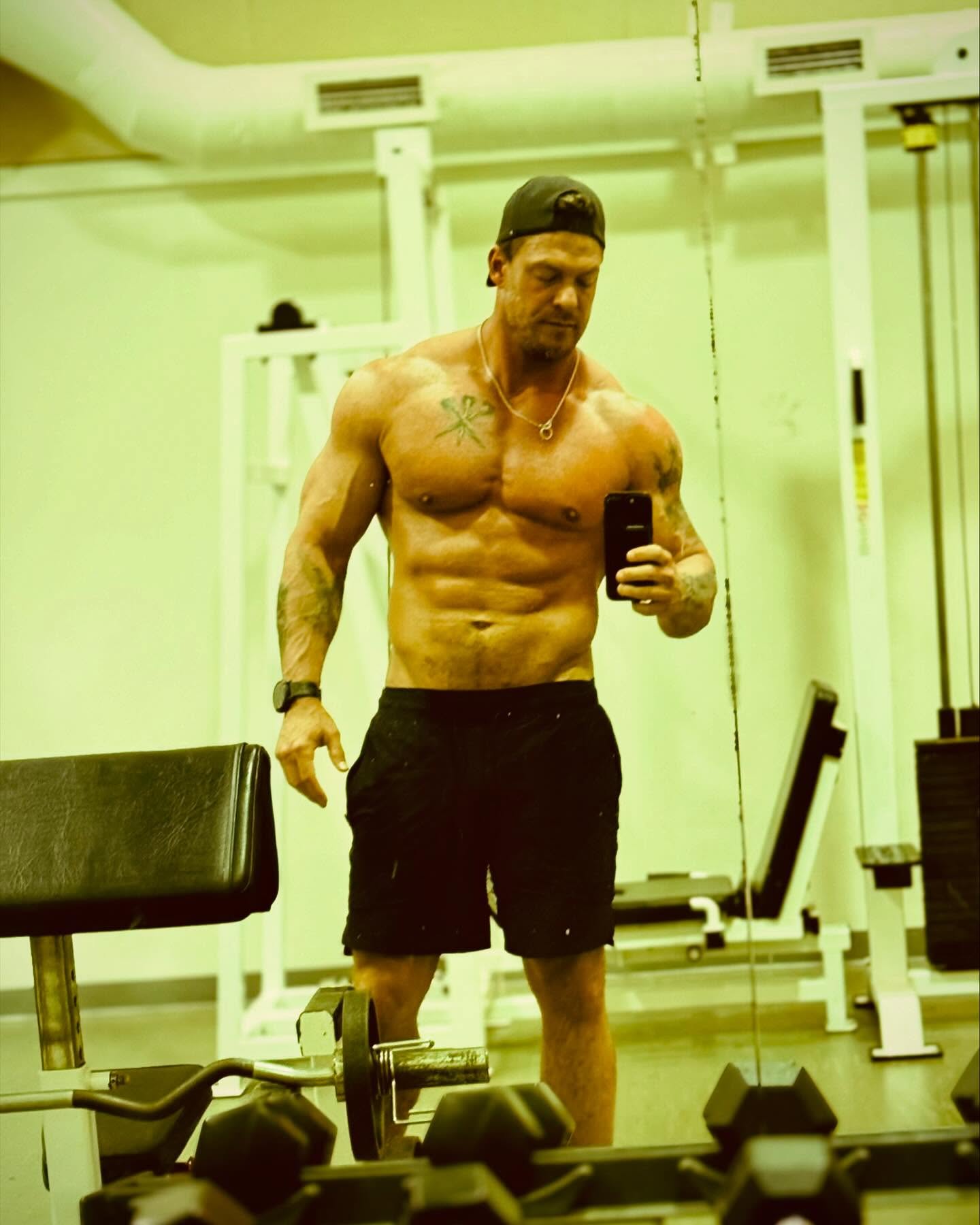 «Стероиды? Конечно!» – актёр из «Джек Ричер-3» раскрыл правду о физической трансформации в 40 лет! - Бодибилдинг форум AnabolicShops