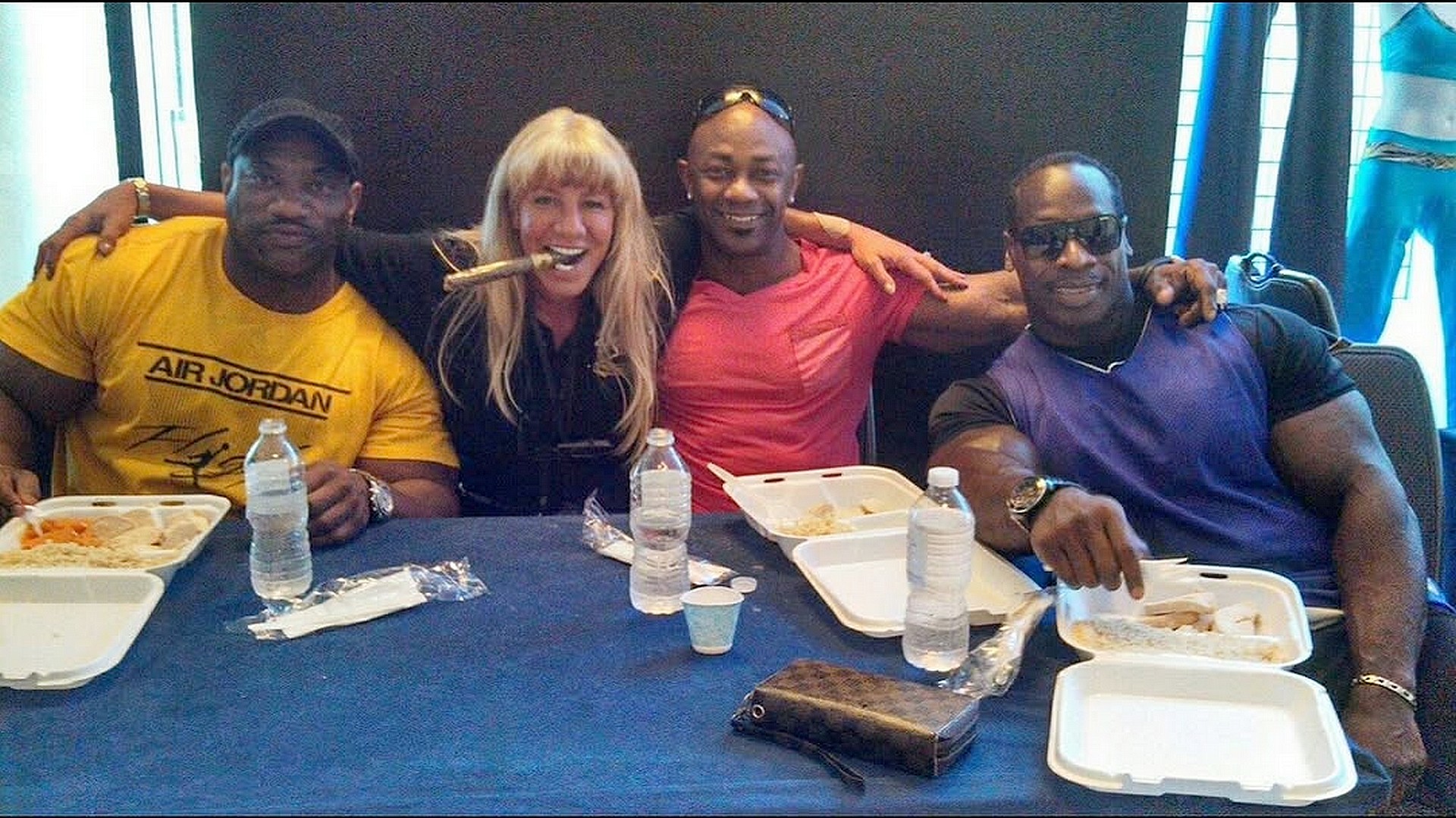 Скончалась IFBB Pro, судья и создатель костюмов Синтия Джеймс - Бодибилдинг форум AnabolicShops