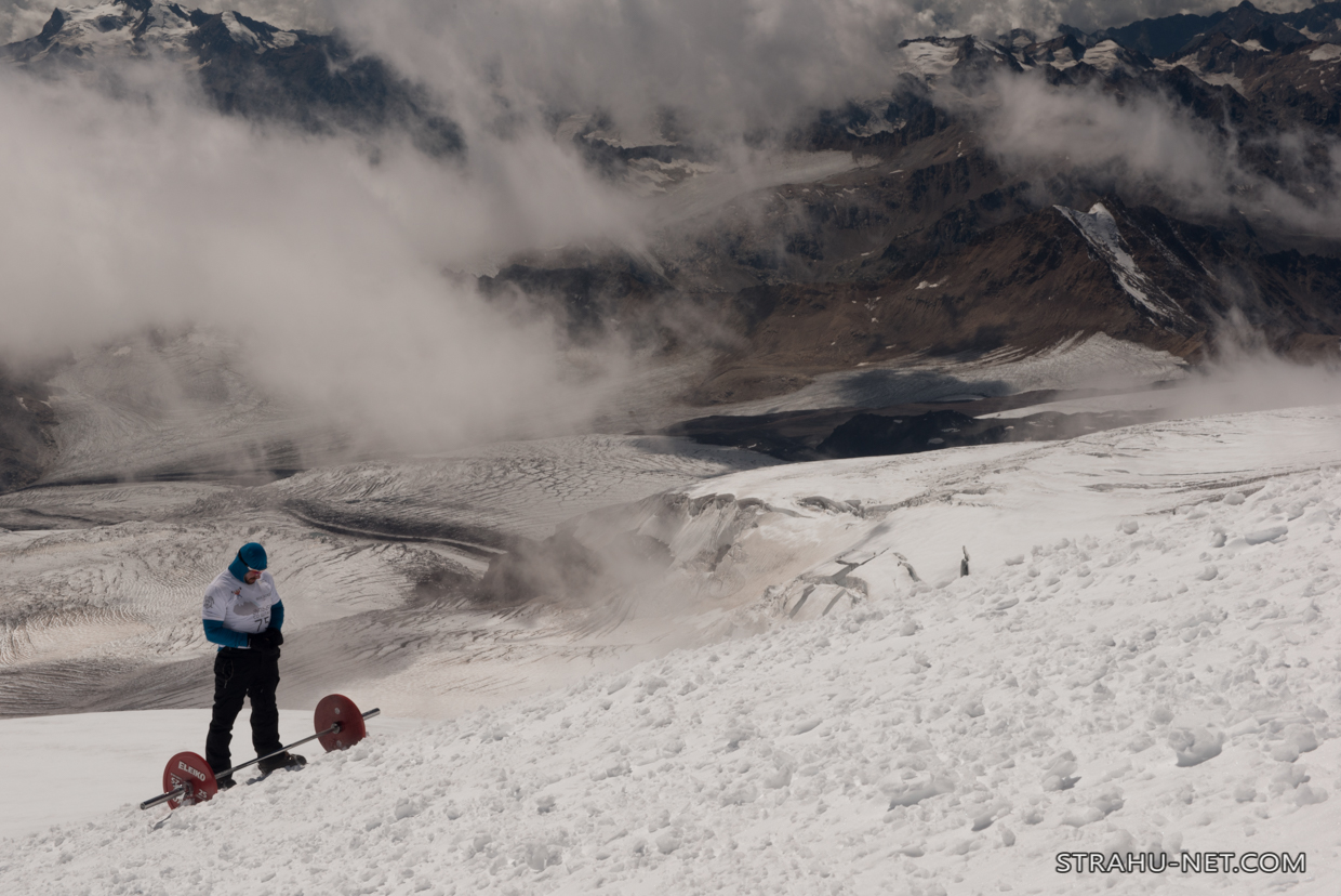 Восхождение на Эльбрус со штангой 75 кг - Бодибилдинг форум AnabolicShops