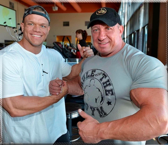 Маркус Рул верит в успех  Далласа МакКарвера - Бодибилдинг форум AnabolicShops