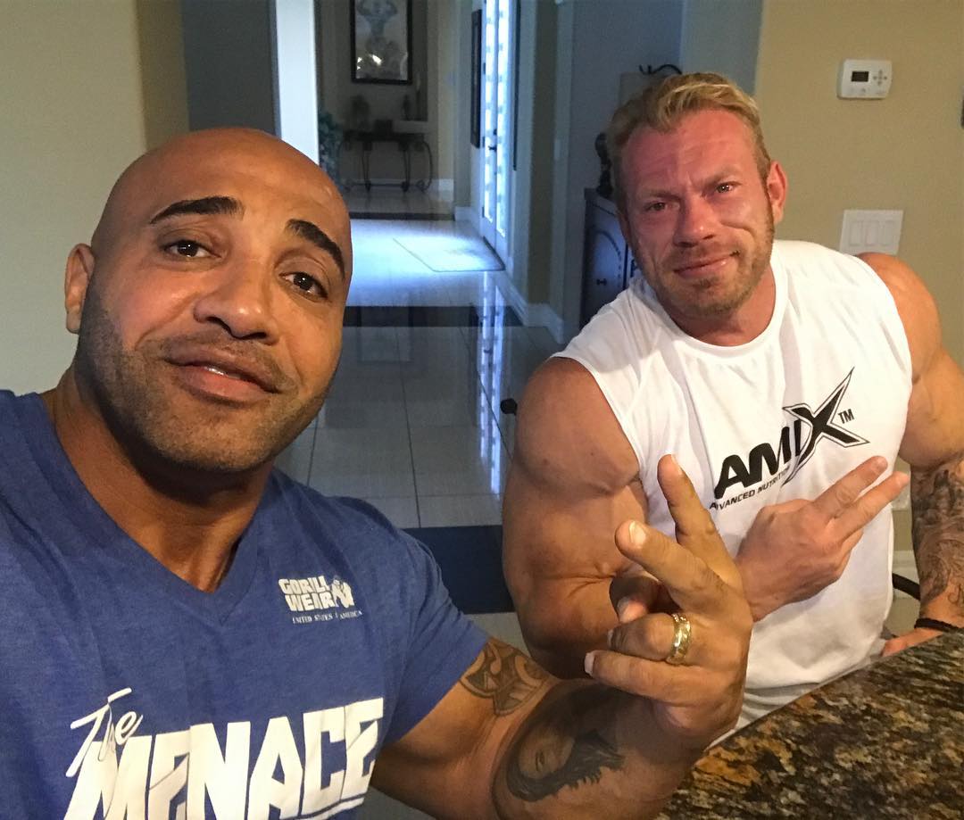 Деннис Джеймс тренирует Денниса Вольфа - Бодибилдинг форум AnabolicShops