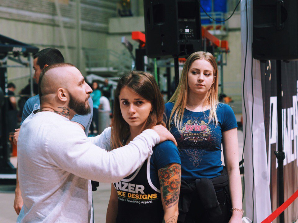 Как тренироваться девушкам в пауэрлифтинге? - Бодибилдинг форум AnabolicShops