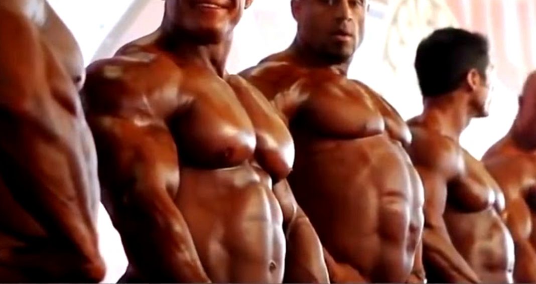 На Kuwait Classic судьи оценивали животы - Бодибилдинг форум AnabolicShops