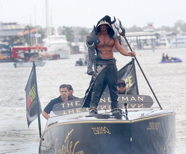 Вечеринка в особняке австралийского табачного магната - Бодибилдинг форум AnabolicShops